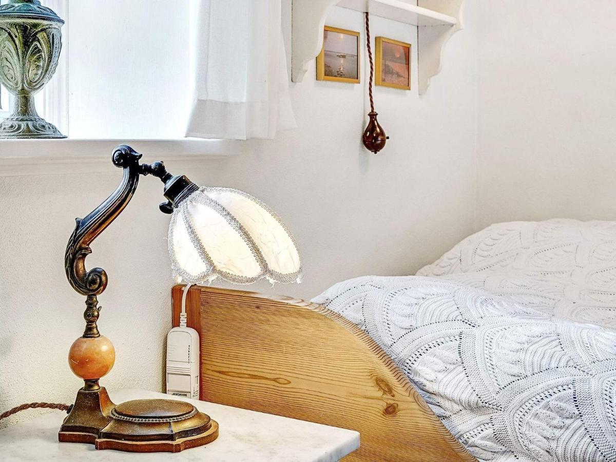 4 Person Holiday Home In T Nder トゥナー エクステリア 写真